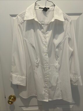 Scott Taylor White Button-Front Women's Blouse